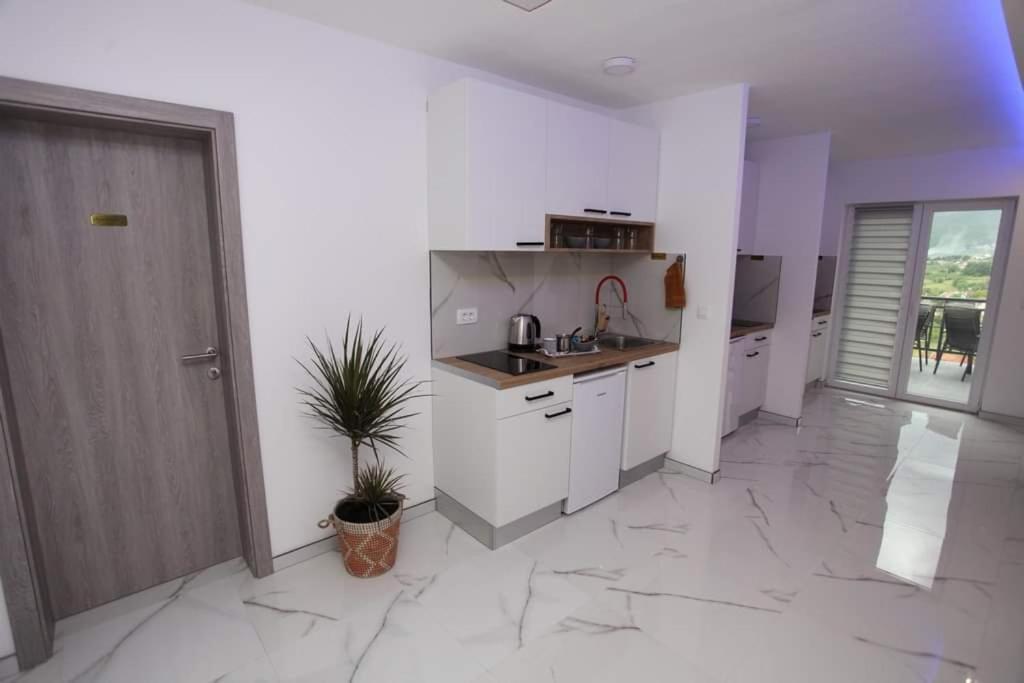Apartmani Venecia Prozor المظهر الخارجي الصورة