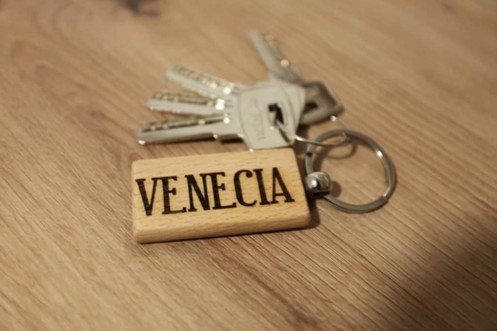 Apartmani Venecia Prozor المظهر الخارجي الصورة